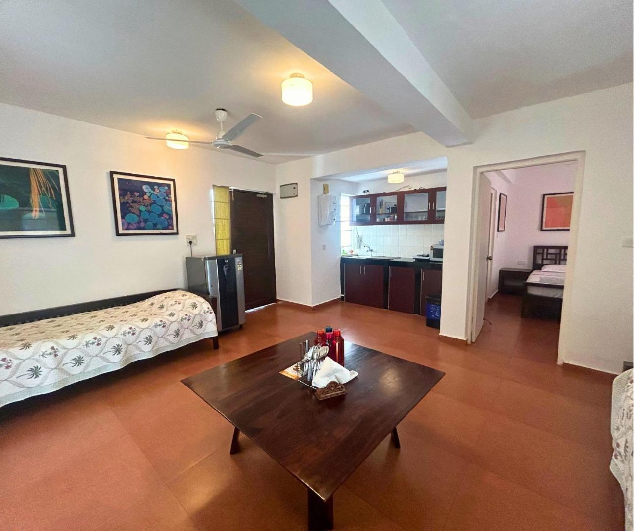 Jungle Hut-Annabelle'S Beach Apartments At Bernard Simao,Calangute,Goa Candolim Exterior photo