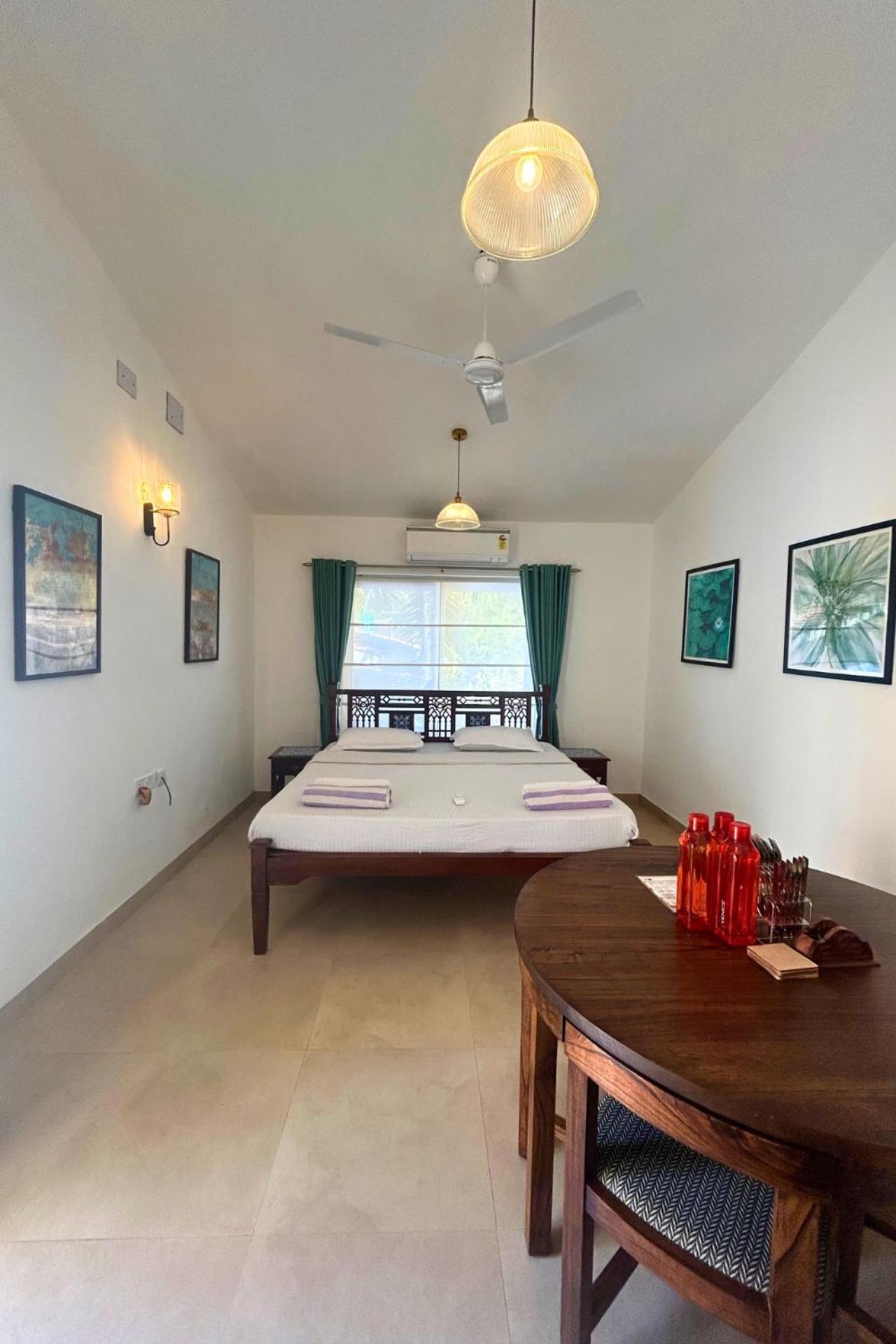 Jungle Hut-Annabelle'S Beach Apartments At Bernard Simao,Calangute,Goa Candolim Exterior photo