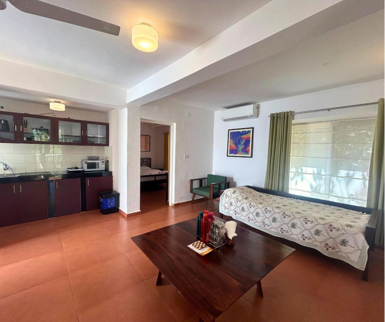 Jungle Hut-Annabelle'S Beach Apartments At Bernard Simao,Calangute,Goa Candolim Exterior photo