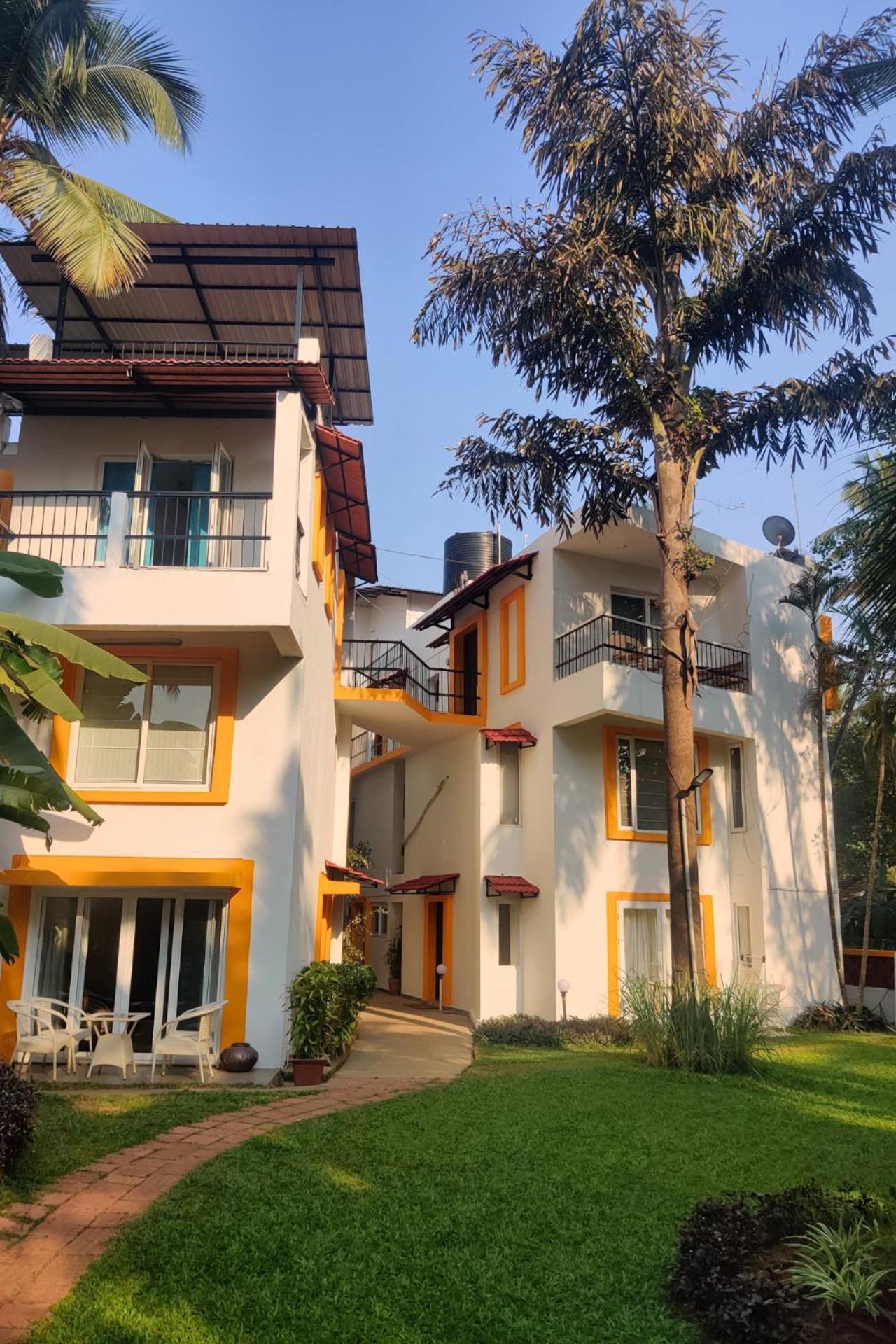 Jungle Hut-Annabelle'S Beach Apartments At Bernard Simao,Calangute,Goa Candolim Exterior photo
